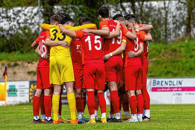 Bild 2: FC Tiengen 08 zieht durch 5:1 beim VfR Bad Bellingen ins Finale ein &ndash; und wir haben Bilder!