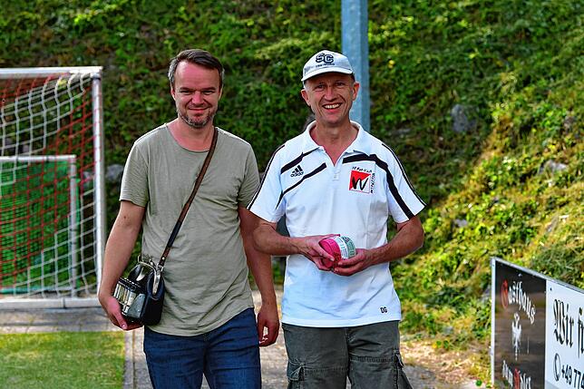 Bild 12: FC Hochrhein unterliegt 3:4 beim FC RW Weilheim &ndash; und wir haben Bilder!