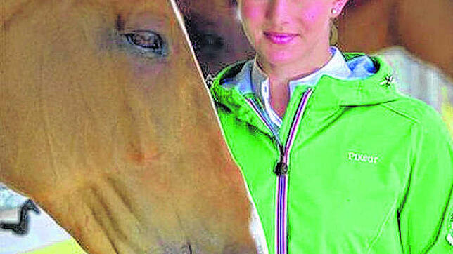 Lisa Müller startet im August beim Internationalen Reitturnier in der Dressur. Bild: Escon