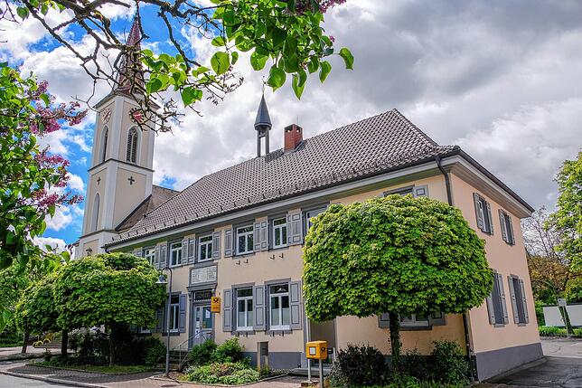 Das Überlinger Rathaus bietet nach der schmucken Sanierung einen schönen Blickfang im Ortszentrum.