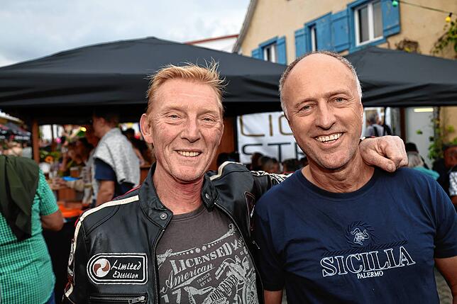 Bild 4: Das Dingelsdorfer Herbstfest 2025 ist eröffnet: So wird am ersten Abend gefeiert