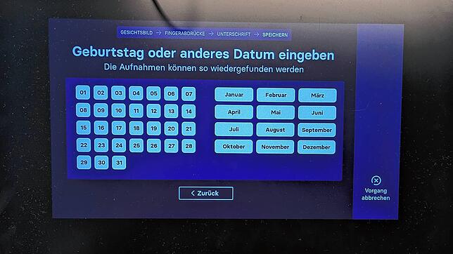 Welches Datum (nur Monat und Tag) eingegeben wird, ist vollkommen egal.