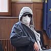 Der Ex-Soldat nimmt vor Gericht Platz. Er hatte am 23. Januar angedroht, sich und sein Haus anzuzünden.