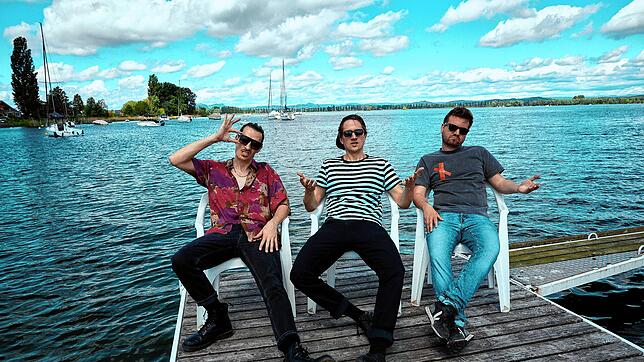 Dany Horowitz, Beat Schmutz und Flo Hagmüller sind die Punkband Schmutzki. Sie haben ein neues Album über ihre Jugend am See produziert. ...