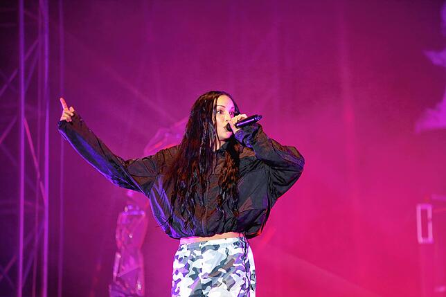 Bild 1: Campus Festival 2024 - Bilder von Juli, Juju und ihren Fans