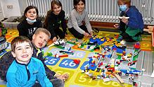 Sie spielen gern in den Räumen der Kernzeit an der Grundschule Haidelmoos (von links): Die Zweitklässler Frederic, Jonas, Maria, ...