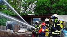 Bild : Heiligenberger Feuerwehr übt bei der Hofstetter Mühle