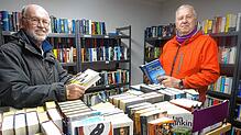 Ein Paradies für Leseratten: Über gut gefüllte Regale und rege Resonanz im Büchertausch Rheinfelden freuen sich Leiter Wolfgang Ehrl ...