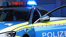Ein Porsche-Fahrer flüchtete vor der Polizei. Den Beamten war er durch seine Fahrweise aufgefallen. (Symbolfoto)