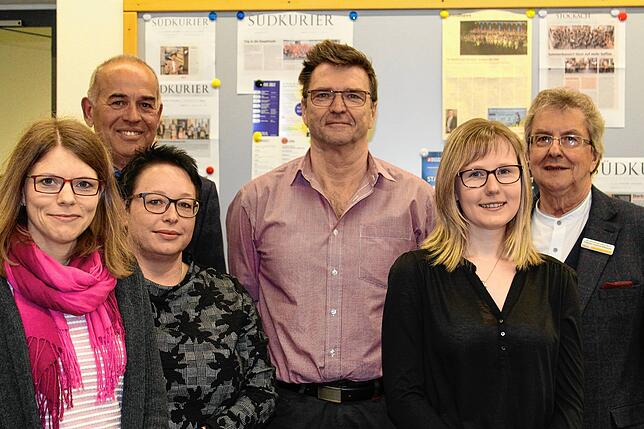 Johannes Steppacher (rechts), Verbandspräsident, ehrte (von linka) Irina Helferich, Melanie Engst, Robert Stefan und Sarah Klink mit ...