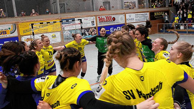 Grund zum Feiern, wie hier auf diesem Bild, hatte der SV Allensbach nach dem letzten Saisonspiel, das mit einem klaren Sieg endete.