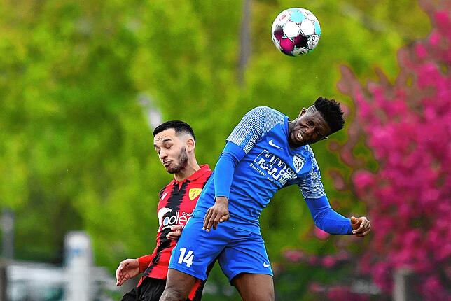 Bild 5: SV Weil gewinnt Derby gegen den FSV Rheinfelden mit 2:1 &ndash; und wir haben Bilder!