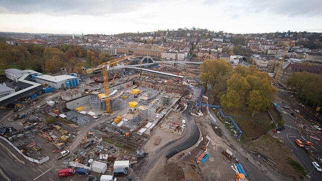 Stuttgart 21 ist eine gigantische Baustelle. Das Projekt rund um den Tiefbahnhof beschäftigt die Landeshauptstadt bereits seit vielen ...
