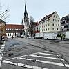 Der Stephansplatz soll autofrei (hier ein Bild während dem Ende des Wochenmarktes) und umgestaltet werden. Ein externes Büro arbeitet ...