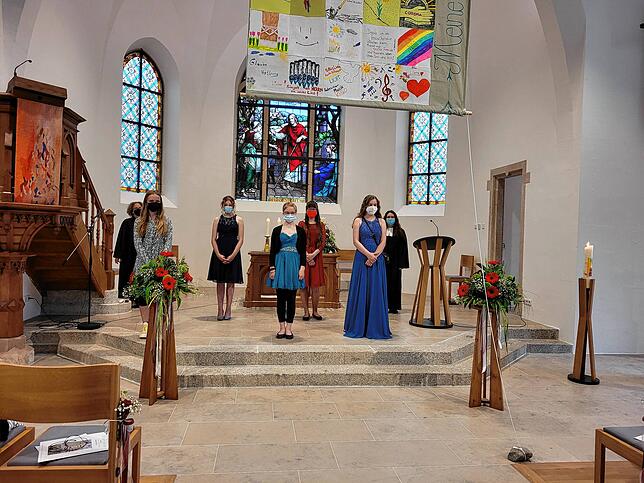 In der Christuskirche in Tiengen wurden am vergangenen Samstag und Sonntag in drei festlichen Kurzgottesdiensten mit Einhaltung der ...