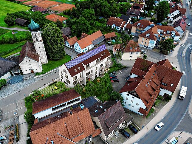 So wird das Mehrfamilienhaus in Kluftern aus der Vogelperspektive aussehen. (Visualisierung)