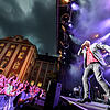 Die Band Simple Minds beim Open Air auf dem Meersburger Schlossplatz 2018. Dieses Jahr spielt die Band in Ravensburg.