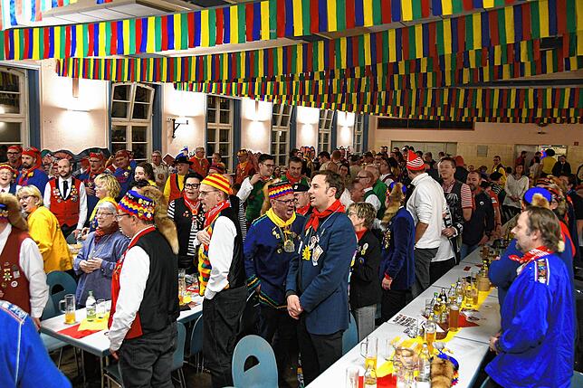 Bild 24: Jubiläumsbier und ein neuer Ehrengerstensafter: Bilder vom 44. Bieranstich in Gottmadingen