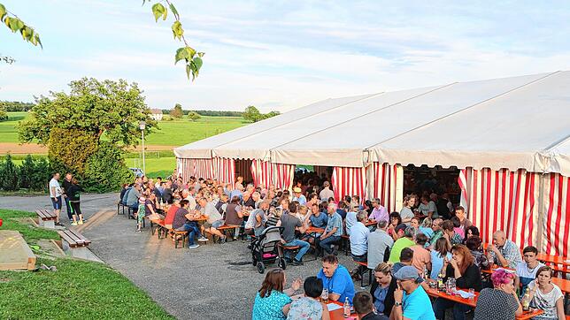 Das Musikfest der Musikkapelle Wasser ist ein beliebter Treffpunkt für alle Generationen.