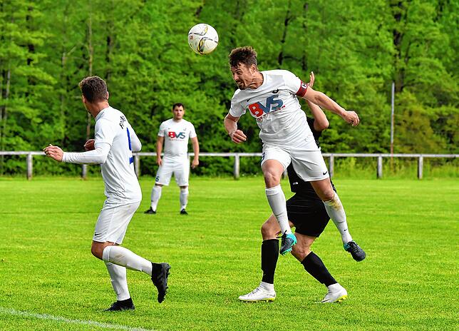 Bild 1: FC Erzingen siegt mit 6:3 bei der Spvgg. Brennet-Öflingen &ndash; und wir haben die Bilder!