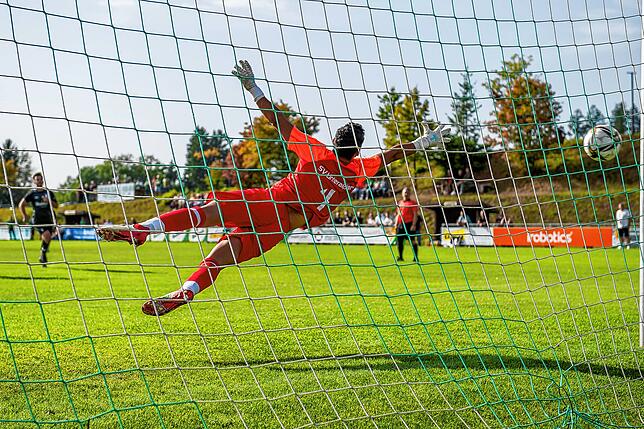 Bild 7: SV Waldhaus gewinnt gegen den SV Unteralpfen mit 4:0 &ndash; und wir haben Bilder!