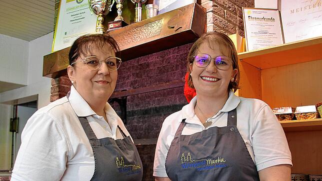 Nach finanzieller Schieflage: Mutter und Tochter wagen den Neuanfang mit neuem Konzept und alten Rezepten. Gabriele (links) und Isabelle ...