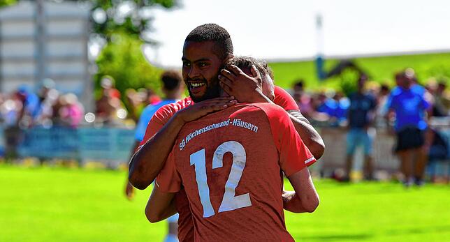 Bild 17: SG Höchenschwand/Häusern steigt nach 4:0 gegen FC Erzingen II auf &ndash; und wir haben Bilder!