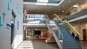 Blick ins Foyer des Konstanzer Klinikums. Um den Betrieb aufrecht zu halten, braucht es jährlich Finanzunterstützung in Millionenhöhe. ...