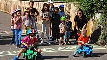 „Auf die Plätze, fertig, los“ – Vorfahrt für Bobbycars in der Bergstraße in Waldshut. Für vier Stunden mussten sich die Kinder keine ...