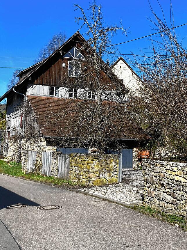 Das Wohnhaus von Architekt Oeldenberger in Untermettingen aus dem Jahr 1710 wurde mit viel Liebe zum Detail restauriert und in ein ...