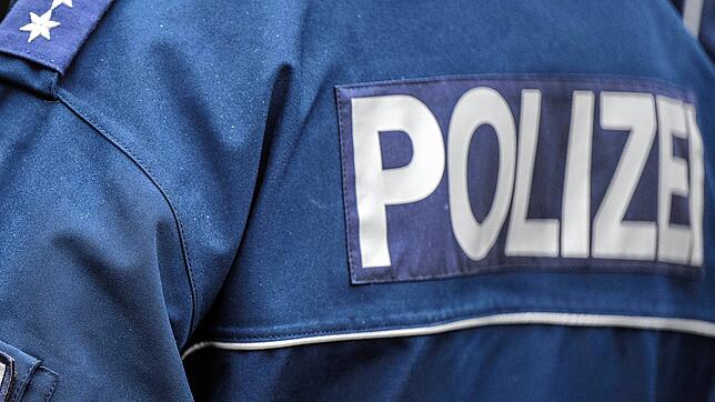 Die Polizei hofft nach einem Raubüberfall in Engen auf Zeugenhinweise (Symbolbild).