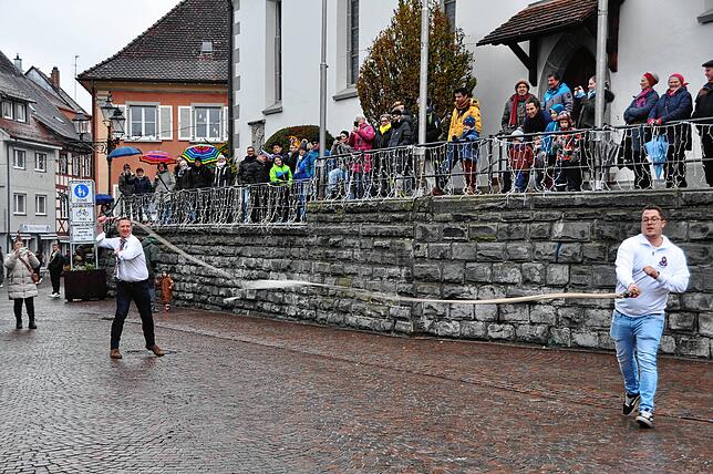 Bild 3: Dreikönigssitzung und Fasneteinschnellen Narrenzunft Markdorf