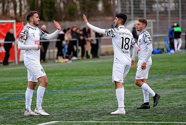 Bild 21: Unsere große Bildergalerie vom 8:1-Testspielsieg des FC 08 Villingen beim FC Radolfzell