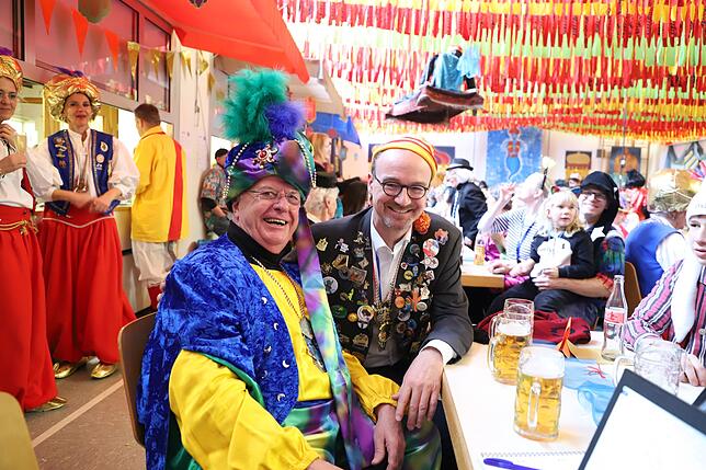 Oberbürgermeister Uli Burchardt und Ur-Fasnachter Kurtle Köberlin.