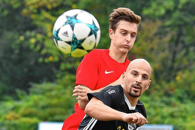Bild 19: FC Wallbach setzt sich knapp mit 2:1 gegen den FC Tiengen 08 durch &ndash; und wir haben Bilder