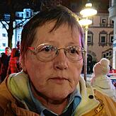 „Wir sind die Mitte der Gesellschaft.“ Elli Miller, Markdorf, auf einem Bild im Dezember in Ravensburg.