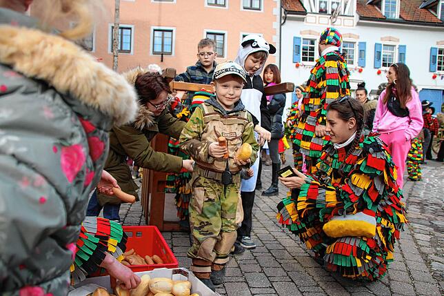 Bild 25: Bilder von der Entmachtung des Bürgermeisters im Saugatter in Stühlingen