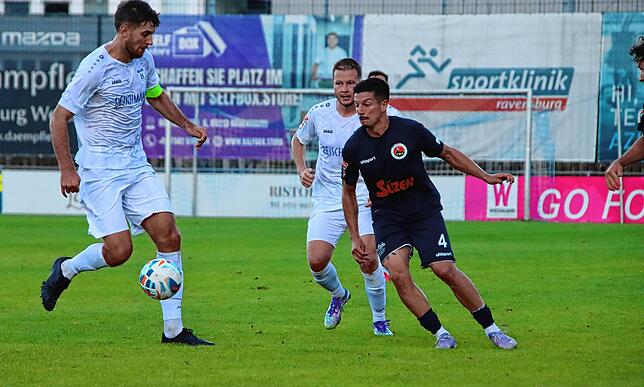 Bild 5: Fünf Tore und viele Zweikämpfe: Unsere Bilder des Oberliga-Duells zwischen Ravensburg und Singen