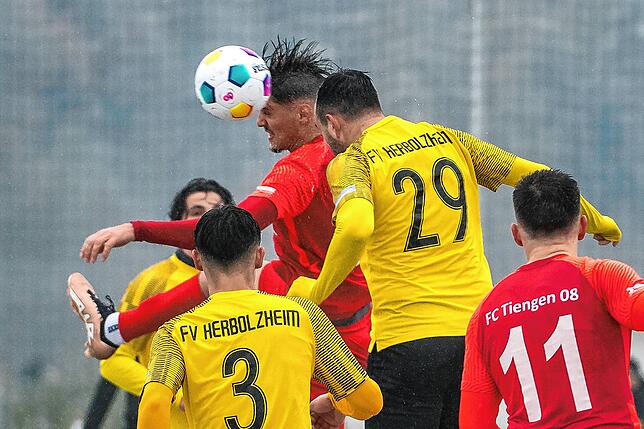 Bild 3: FC Tiengen 08 und FV Herbolzheim trennen sich 1:1 &ndash; und wir haben Bilder!