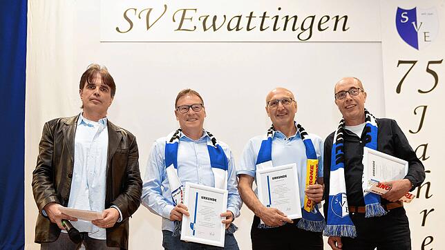 Die neuen Ehrenmitglieder beim SV¦Ewattingen (von links): Stefan Kech, Andreas Hofbauer, Georg Vetter und Udo Huber. Foto: Wolfgang Scheu