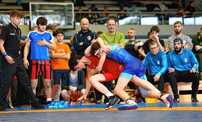 Bild 11: Nachwuchsringer begeistern bei Eiche Radolfzell. Unsere Bildergalerie vom Bodensee Cup!