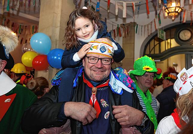 Bild 13: Fasnacht 2025 in Donaueschingen: Narren treiben es bunt – Das närrische Spektakel in Bildern!