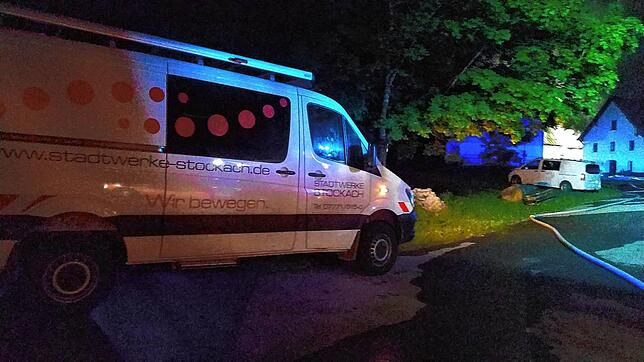 Bild 14: Bilder vom Brand eines ehemaligen landwirtschaftlichen Gebäudes in Schwackenreute