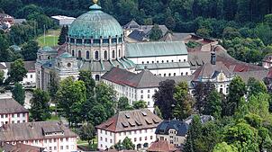 Der Dom in St. Blasien ist und bleibt ein Tourismusmagnet. Allerdings bleiben die Gäste immer öfter nur einen Tag, so die ...