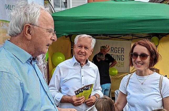 Bild 11: Bilder vom Straßenfest am Schweizer Feiertag (2)