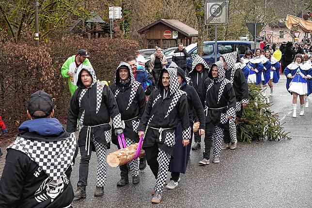 Bild 1: Bilder vom Ställfäscht Oben Er mit Umzug