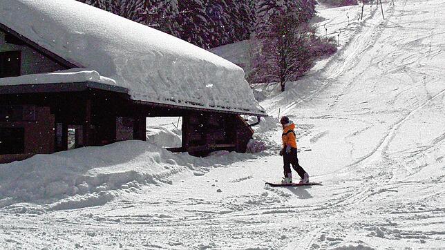 Schnee satt, Pisten leer im Hotzenwald (Archivbild 2007). Doch besonders schneereiche Winter wie 1999 sind die Ausnahme geworden.