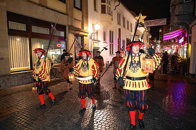 Bild 17: &sbquo;S goht degege! In Konstanz wird die Fasnacht ausgerufen. Hier gibt&lsquo;s die Bilder aus der Altstadt