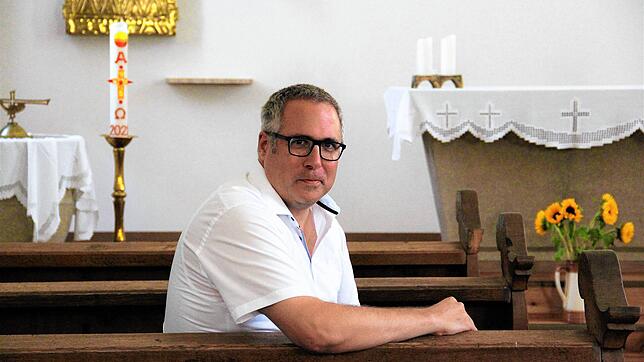 Vom Hohen Dom zu Speyer nach Singen am Hohentwiel: Andreas Sturm wechselte von der katholischen zur alt-katholischen Kirche und bleibt ...