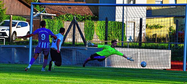 Bild 19: SG FC Wehr-Brennet gewinnt Pokal-Derby gegen SV Schopfheim mit 7:0 &ndash; und wir haben Bilder!